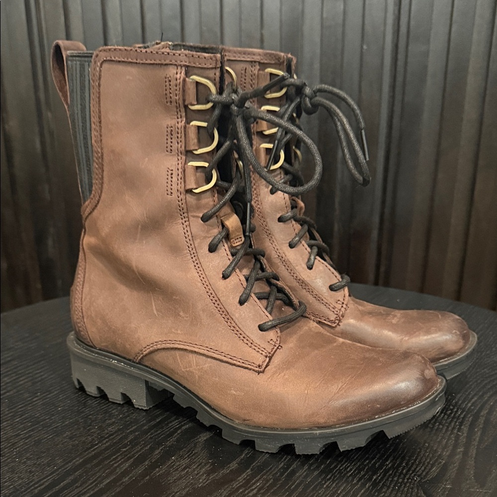 Sorel Women’s Phoenix Leather Boot